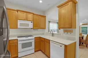 17 Scenic Dr, Bluffton, SC 29909 - Photo 11