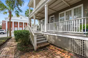 409 Carteret St, Beaufort, SC 29902 - Photo 9