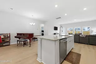 266 Tuscan Sun St, Ridgeville, SC 29472 - Photo 9