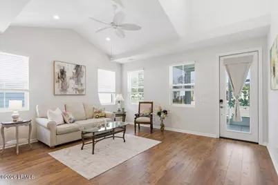 306 Caribbean Soul Avenue #102, Hardeeville, SC 29927 - Photo 5