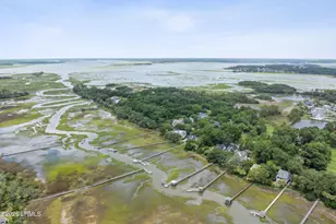 219 Jonesville Rd, Hilton Head, SC 29926 - Photo 71