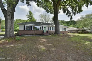 1013 Rentz St, Beaufort, SC 29906 - Photo 1