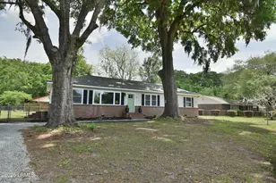 1013 Rentz St, Beaufort, SC 29906 - Photo 7