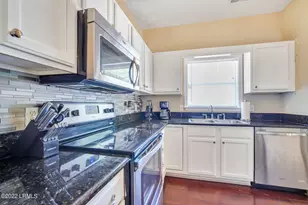 56 Le Moyne Dr, Beaufort, SC 29907 - Photo 15