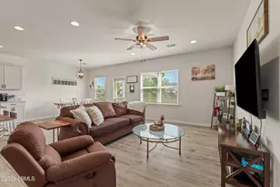 33 Keowee Ln, Beaufort, SC 29906 - Photo 11