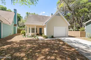 4 Mariners Ct, Port Royal, SC 29935 - Photo 3