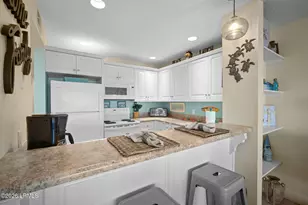 729 N Hampton Ct, Ladys Island, SC 29920 - Photo 15