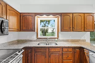 6823 Oakmont Dr, Beaufort, SC 29906 - Photo 13