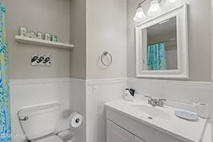 663 William Hilton Pkwy, Hilton Head Island, SC 29928 - Photo 11