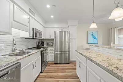 40 Folly Field Road #126, Hilton Head Island, SC 29928 - Photo 15