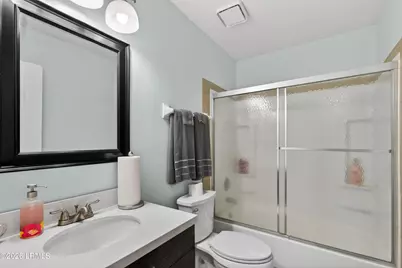 96 Mathews Drive #19, Hilton Head Island, SC 29926 - Photo 11
