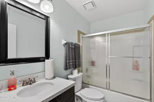 96 Mathews Dr, Hilton Head Island, SC 29926 - Photo 11