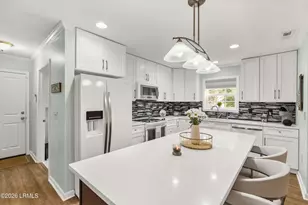 561 Sams Point Rd, Beaufort, SC 29907 - Photo 17
