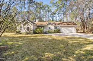 561 Sams Point Rd, Beaufort, SC 29907 - Photo 3