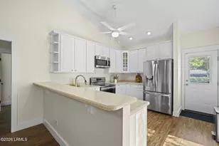 2690 Broad St, Beaufort, SC 29902 - Photo 9