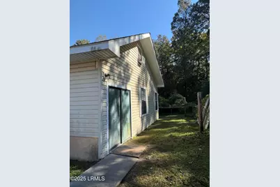 1973 Colonial Avenue, Beaufort, SC 29906 - Photo 21