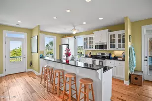 71 Harbor Dr, Harbor Island, SC 29920 - Photo 15