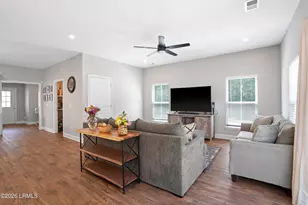 14 Bittie Cir, Beaufort, SC 29906 - Photo 11