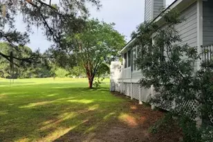 70 Tuscarora Ave, Beaufort, SC 29907 - Photo 13