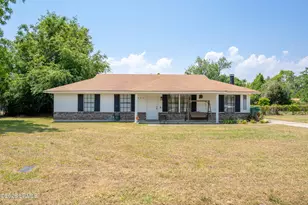 708 Dawn St, Beaufort, SC 29906 - Photo 3