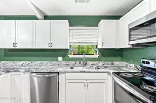 708 Dawn St, Beaufort, SC 29906 - Photo 9