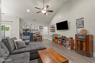 14 Carolina Village Cir, Beaufort, SC 29906 - Photo 7