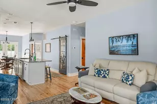 811 Bladen St, Beaufort, SC 29902 - Photo 9