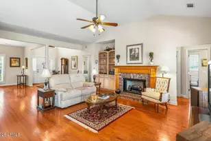 1084 Otter Cir, Beaufort, SC 29902 - Photo 13