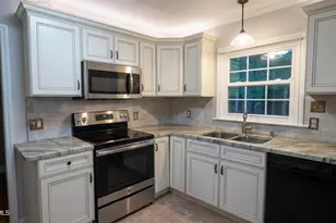 414 Meritta Ave, Beaufort, SC 29902 - Photo 9