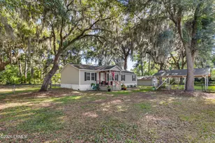 122 Bonaire Cir S, Beaufort, SC 29906 - Photo 1