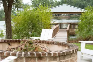 36 Middle Is St, Beaufort, SC 29907 - Photo 71