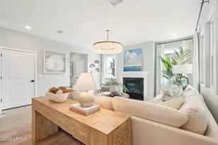 38 Middle Is St, Beaufort, SC 29907 - Photo 11