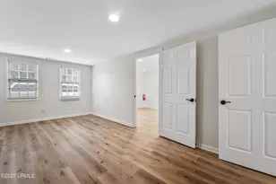 609 Carteret St, Beaufort, SC 29902 - Photo 7