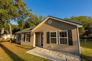 43 Southern Magnolia Dr, Beaufort, SC 29907 - Photo 1