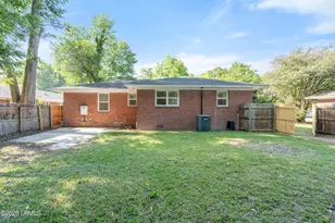 2910 Riverbank Dr, Beaufort, SC 29902 - Photo 29