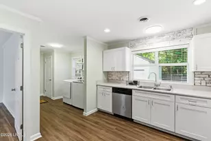 2910 Riverbank Dr, Beaufort, SC 29902 - Photo 13
