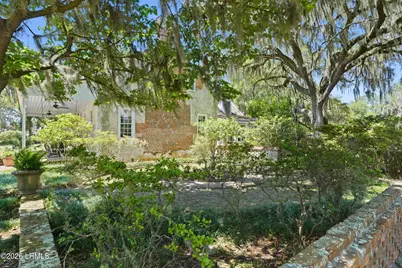 126 Gautier Place, Beaufort, SC 29902 - Photo 17