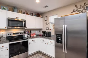 8 Island Breeze Ln, Beaufort, SC 29907 - Photo 17