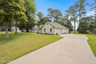 1016 Pine Martin Rd, Beaufort, SC 29902 - Photo 3