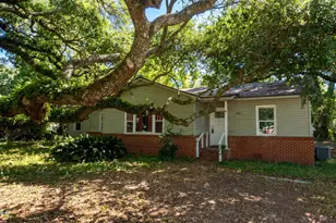 1505 Palmetto Dr, Beaufort, SC 29902 - Photo 1