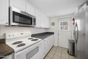 32 S Forest Beach Dr, Hilton Head Island, SC 29928 - Photo 5