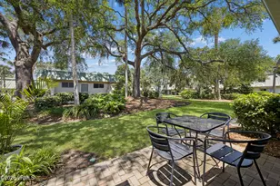 32 S Forest Beach Dr, Hilton Head Island, SC 29928 - Photo 13