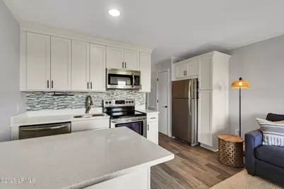 40 Folly Field Road #124a, Hilton Head, SC 29928 - Photo 11