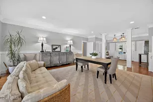 111 Fort Walker Dr, Hilton Head, SC 29928 - Photo 9