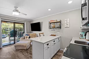 40 Folly Field Rd, Hilton Head, SC 29928 - Photo 5