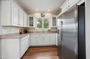 104 Patrick Dr, Beaufort, SC 29902 - Photo 17