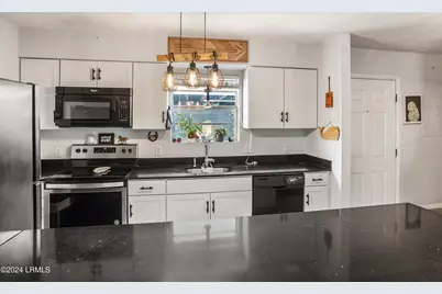 900 Brotherhood Road #B2, Beaufort, SC 29902 - Photo 13