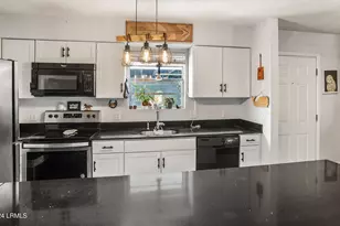 900 Brotherhood Rd, Beaufort, SC 29902 - Photo 13