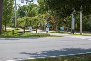 2668 Broad St, Beaufort, SC 29902 - Photo 27