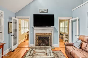 864 Ribaut Rd, Beaufort, SC 29902 - Photo 15